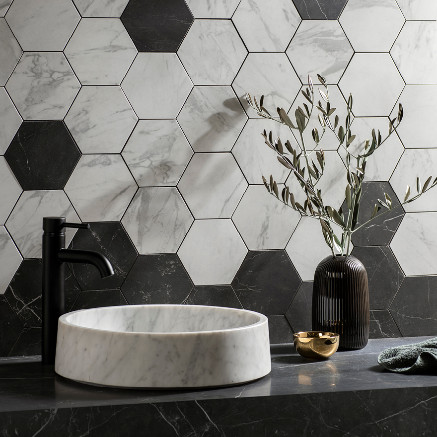 Marble-effect tiles for bathrooms and kitchens