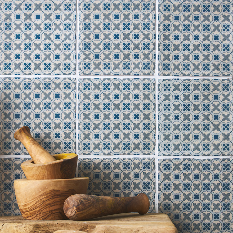 Traditional kitchen tiles – how to create a rustic country kitchen