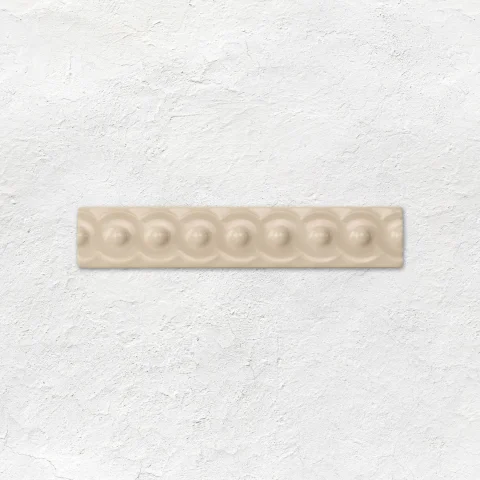 Artworks Scroll Moulding Ivory