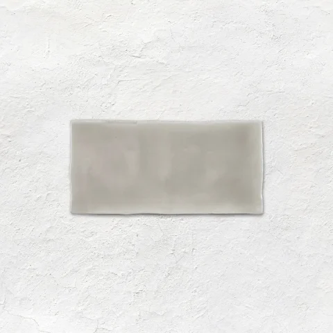 Flint Cosmopolitan Half Tile (above) Flint Cosmopolitan Rail Moulding (middle) Flint Cosmopolitan Half Tile (below)