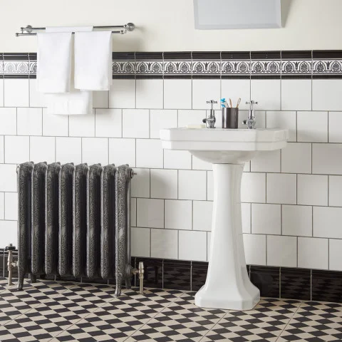 Jet Black Albert Dado, Jet Black Parthenon and Jet Black Omega (above) Brilliant White Field Tile (middle) Jet Black Skirting (below) 
