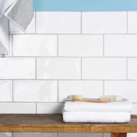 China White Cosmopolitan Field (wall)
