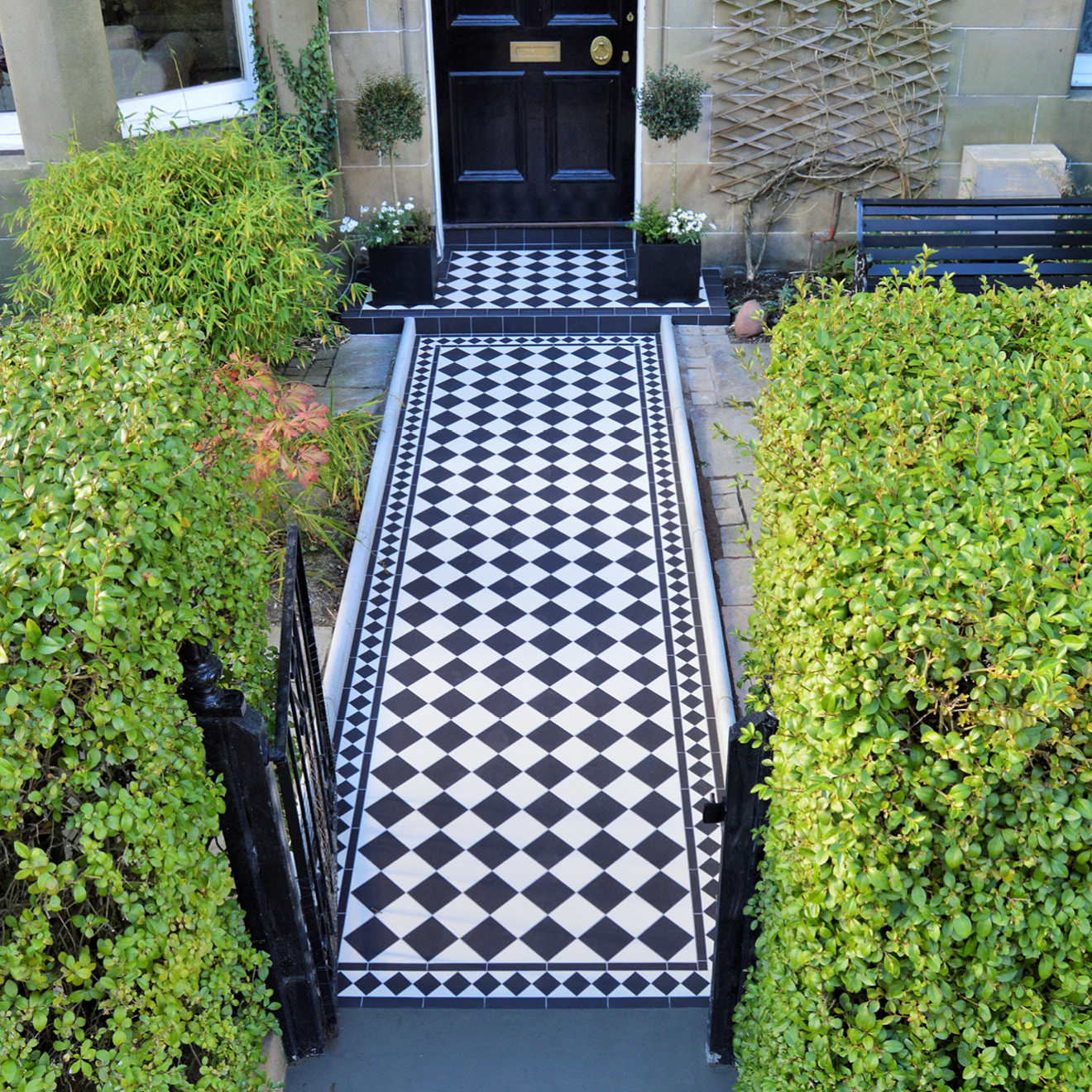 Original_Style_VFT_Dorchester_in_Black_and_Dover_White