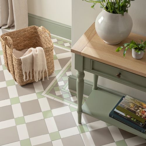 Original_Style_VFT_Falkirk_with_Bennett_border_in_Spring_Green_