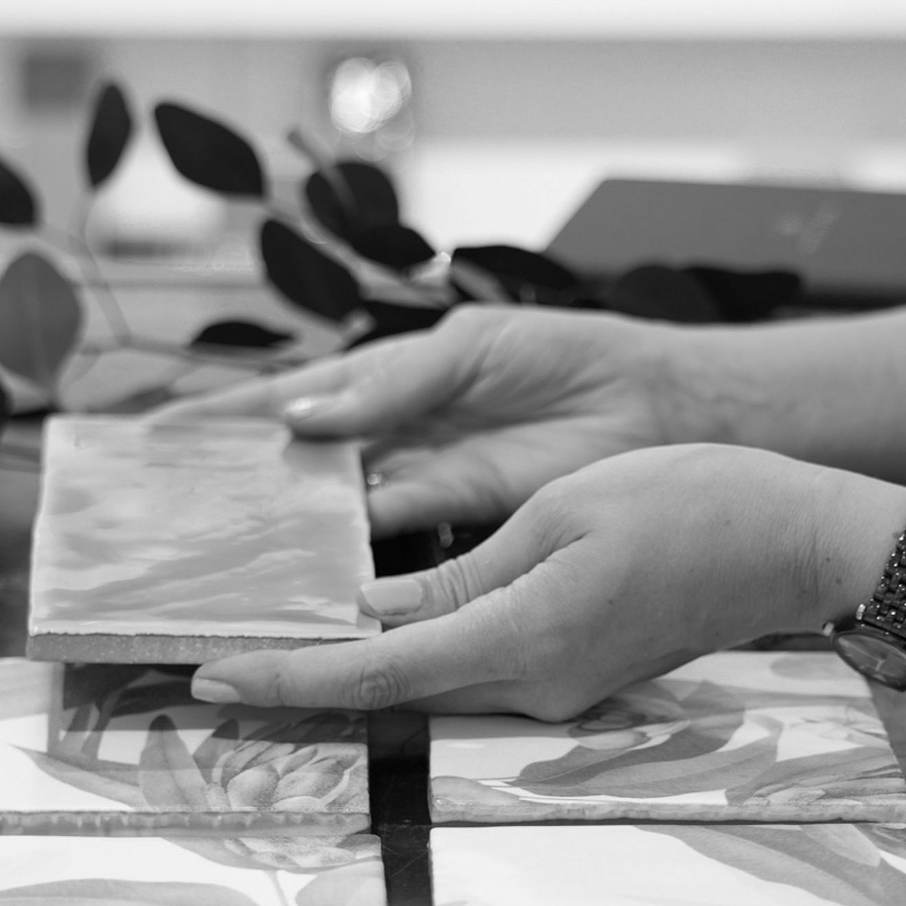 hands_1_1_mobile